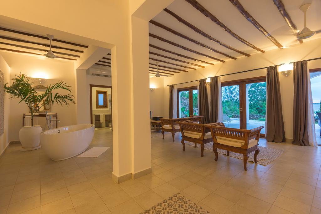 Konokono Beach Resort And Isaraya Luxury Overwater Villas Michamvi Dış mekan fotoğraf