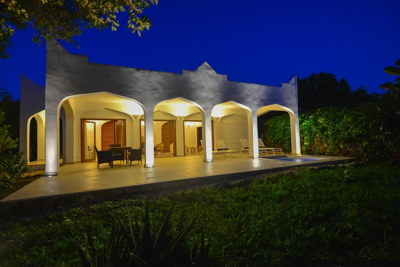 Konokono Beach Resort And Isaraya Luxury Overwater Villas Michamvi Dış mekan fotoğraf