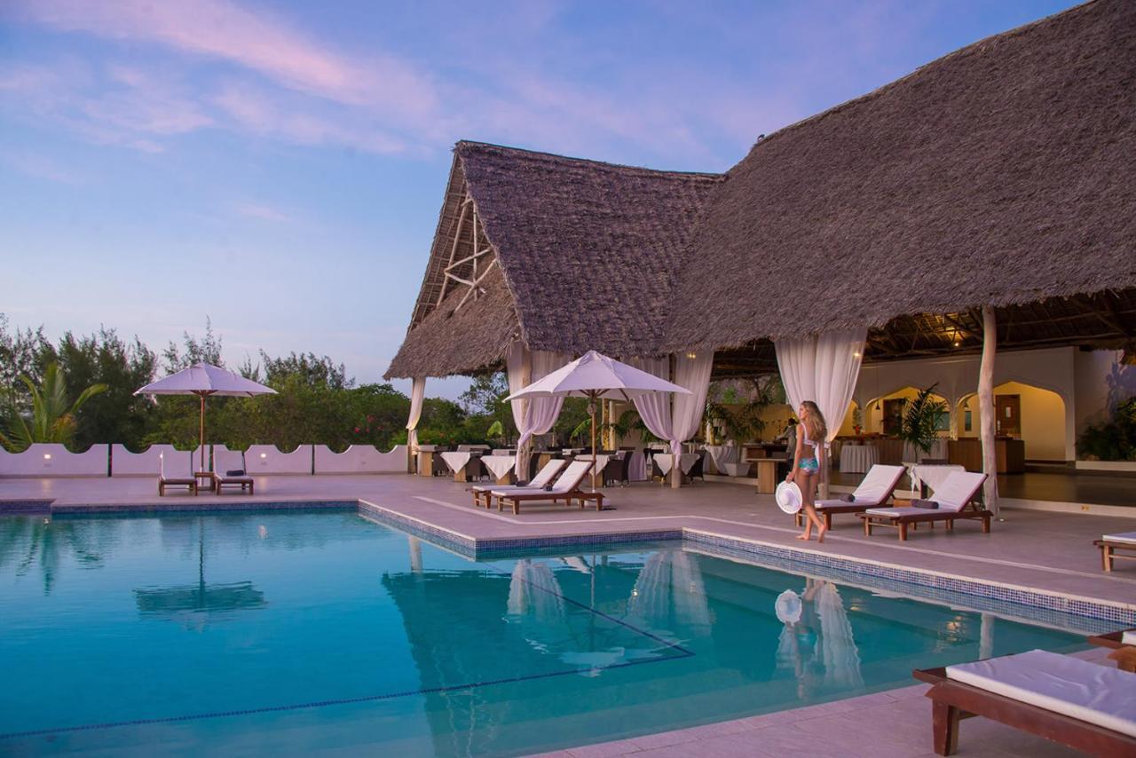 Konokono Beach Resort And Isaraya Luxury Overwater Villas Michamvi Dış mekan fotoğraf